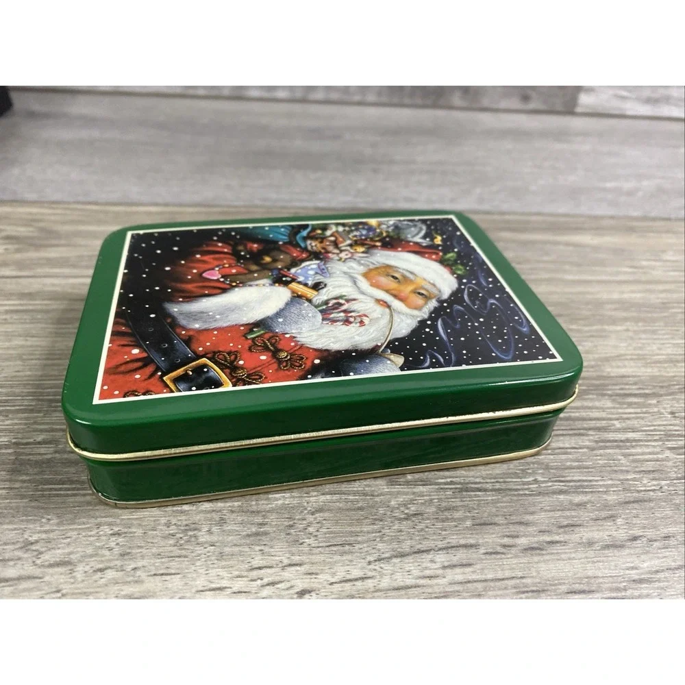 Vintage Lynn Bywaters Christmas Tin Santa 1990 Hong Kong‎